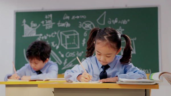 破解传统课堂痛点:华为坤灵智能互动教室方案有点东西